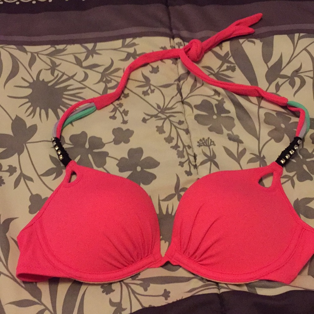Pink bikini top